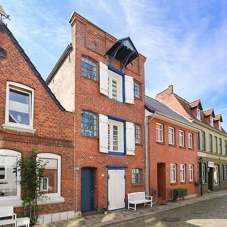 Altes Kontorhaus Kajuete Apartment Husum  Exterior foto